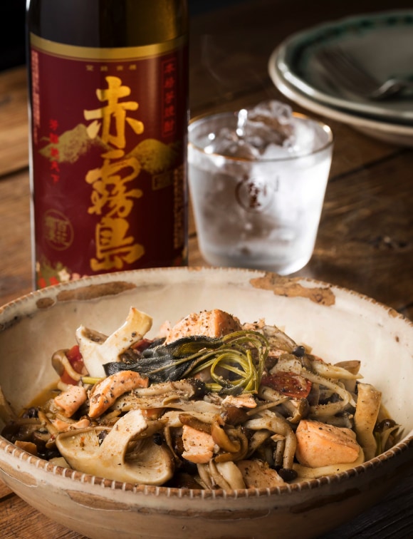 Sage-steamed salmon and mushrooms